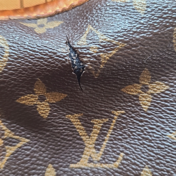 Louis Vuitton Monogram Shoulder Tote with Original Dust Bag - Picture 8 of 11